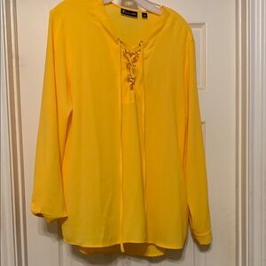 Yellow 3/4 Sleeve Tie Front Blouse